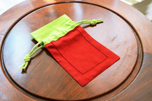 Hemstitch sachet bag, multi color, red & hot green top border